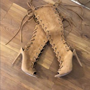 Suede Khaki knee boot